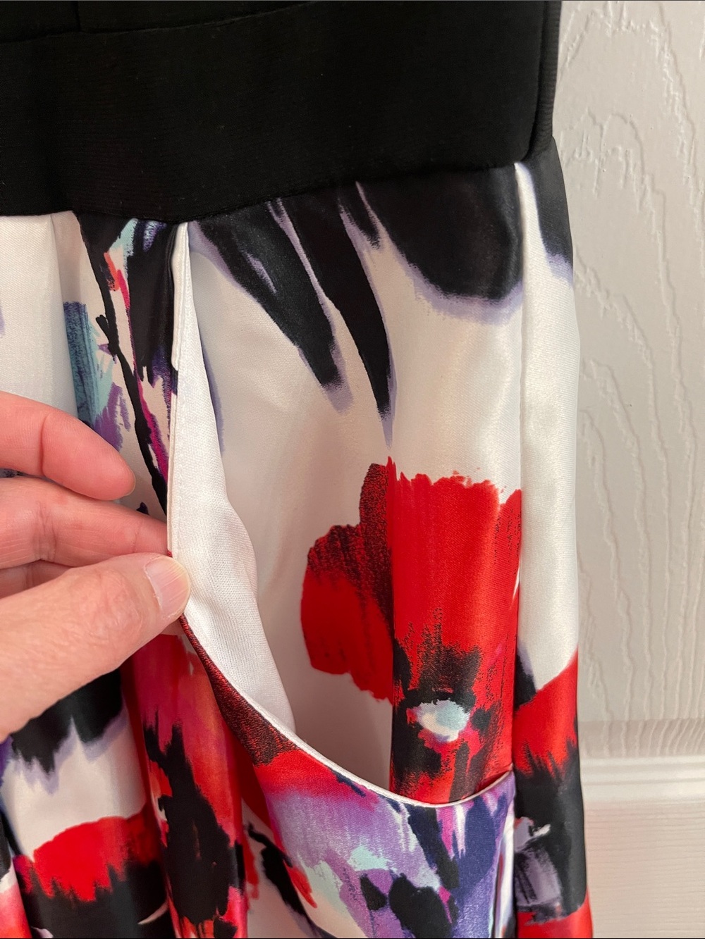 Betsy & Adam Black Bodice Floral Print Party Dress - Picture 4 of 5